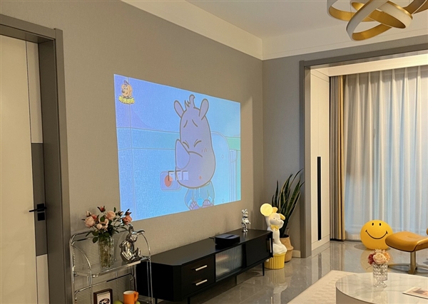 影仪有什么区别 当贝U1评测 教你怎么选尊龙凯时app网站长焦投影仪和超短焦投(图4)